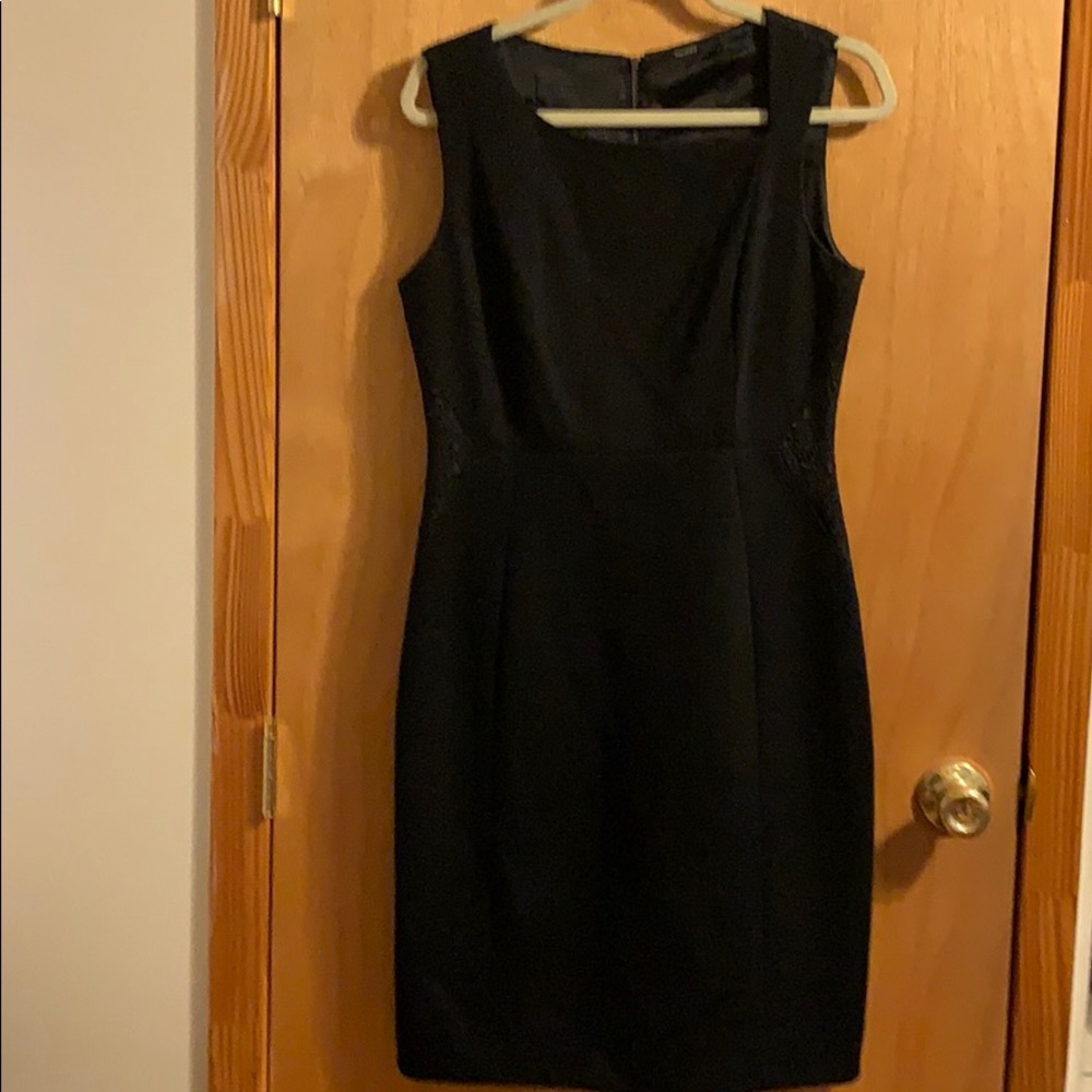 Tahari Sleeveless Sheath Dress